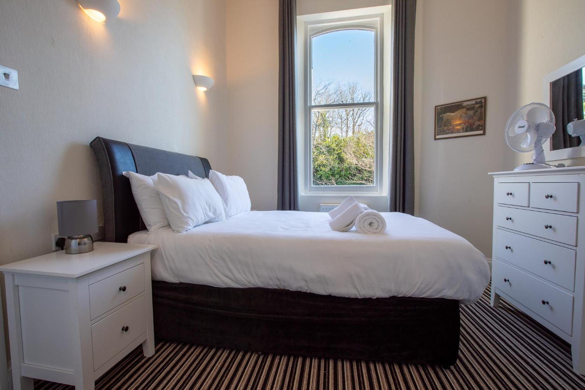 Cosy Flat In Victorian Villa- Parking & Garden Torquay Exterior photo